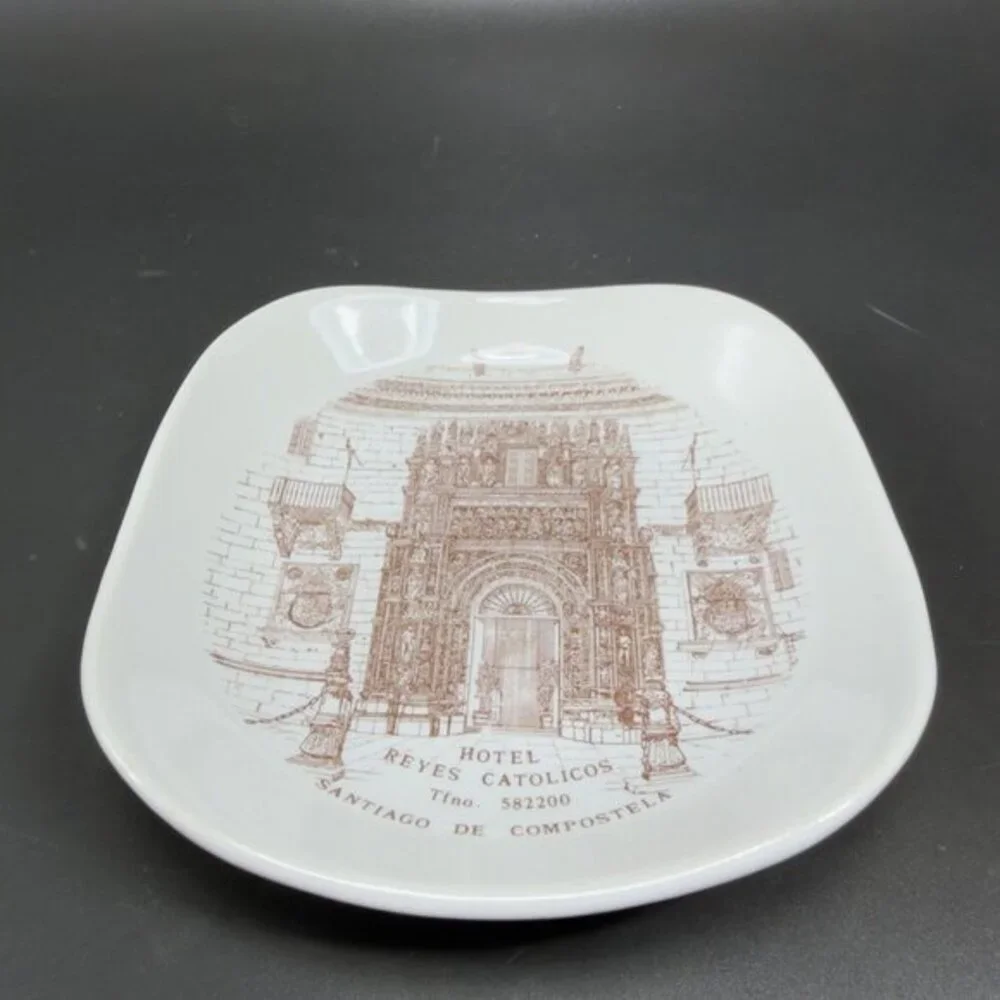 Entursa Hotel‎ Reyes Catolicos Madrid Spain Pin Trinket Plate Porcelain Dish VTG